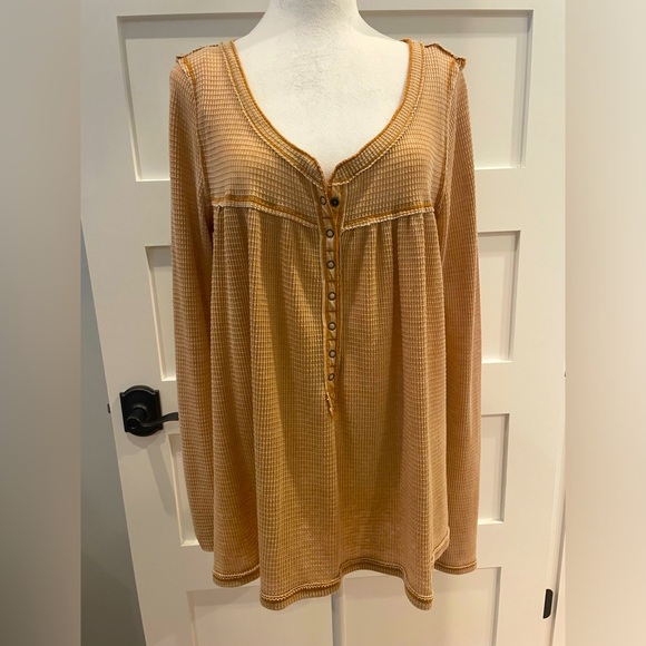 Free Peeple Oversized Babydoll Golden Long Sleeve Waffle Shirt/Tunic, Size M - Picture 6 of 8